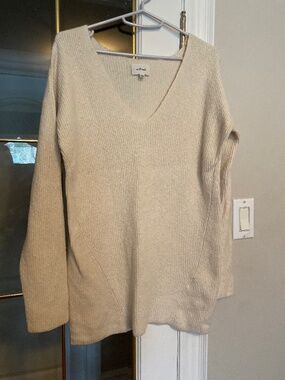 WILFRID V NECK SWEATER